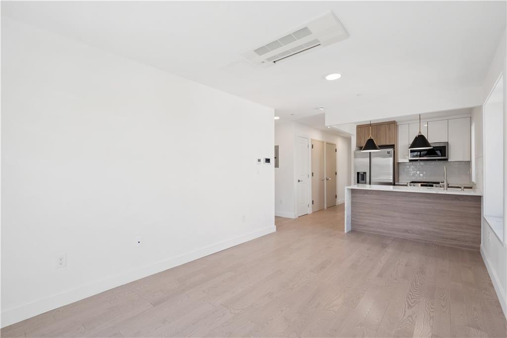 168 Bay 49th Street 4B Image 2