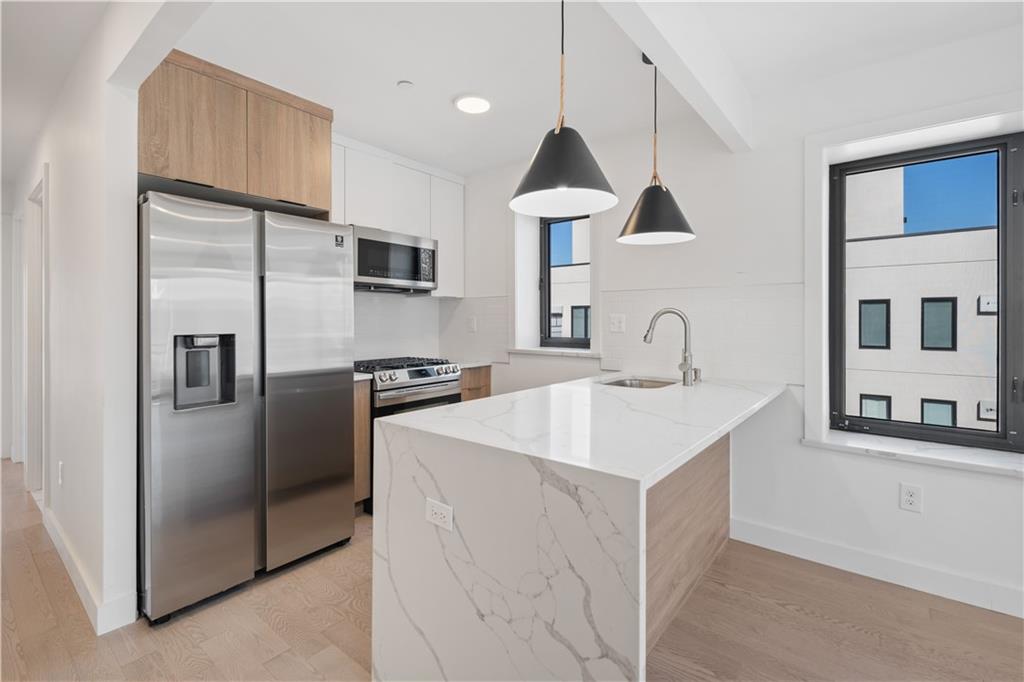 168 Bay 49th Street 4B Image 4