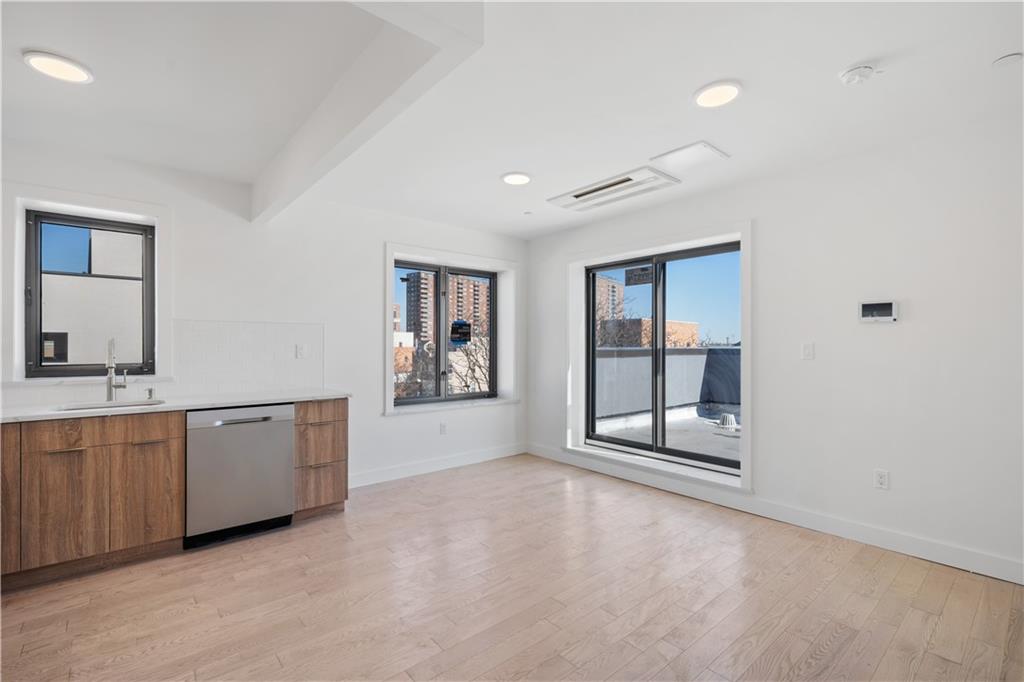 168 Bay 49th Street 4B, Brooklyn, New York, 11214 image 8