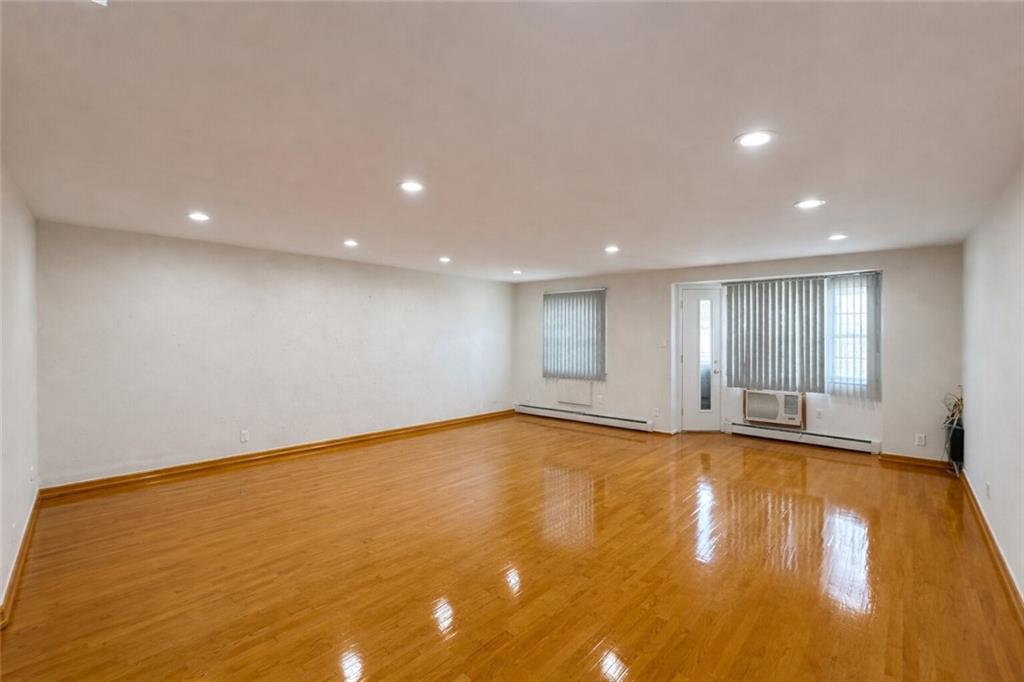 1121 East 72nd Street 15 Image 4