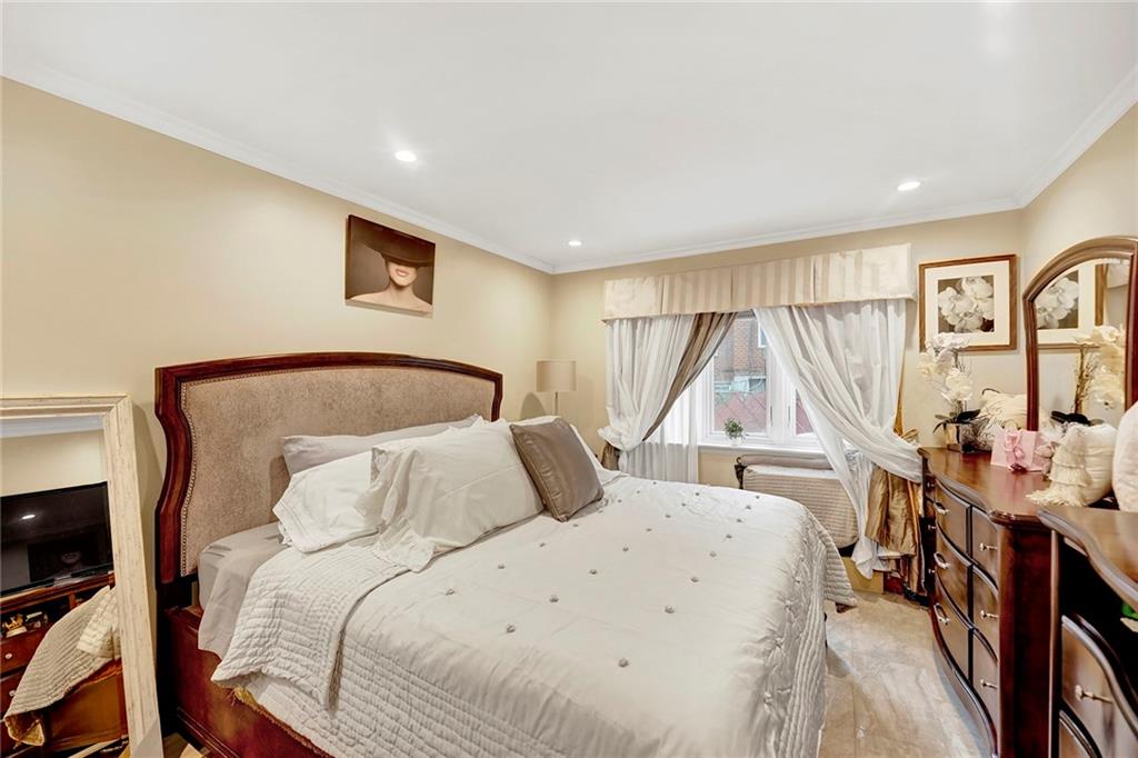 7941 Seaview Avenue E1, Brooklyn, New York, 11236 image 13