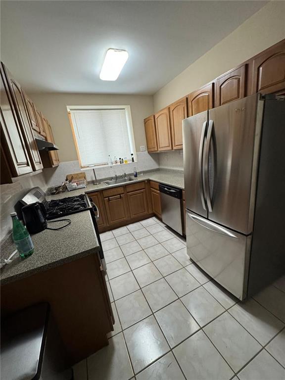 2622 Avenue Y Image 2