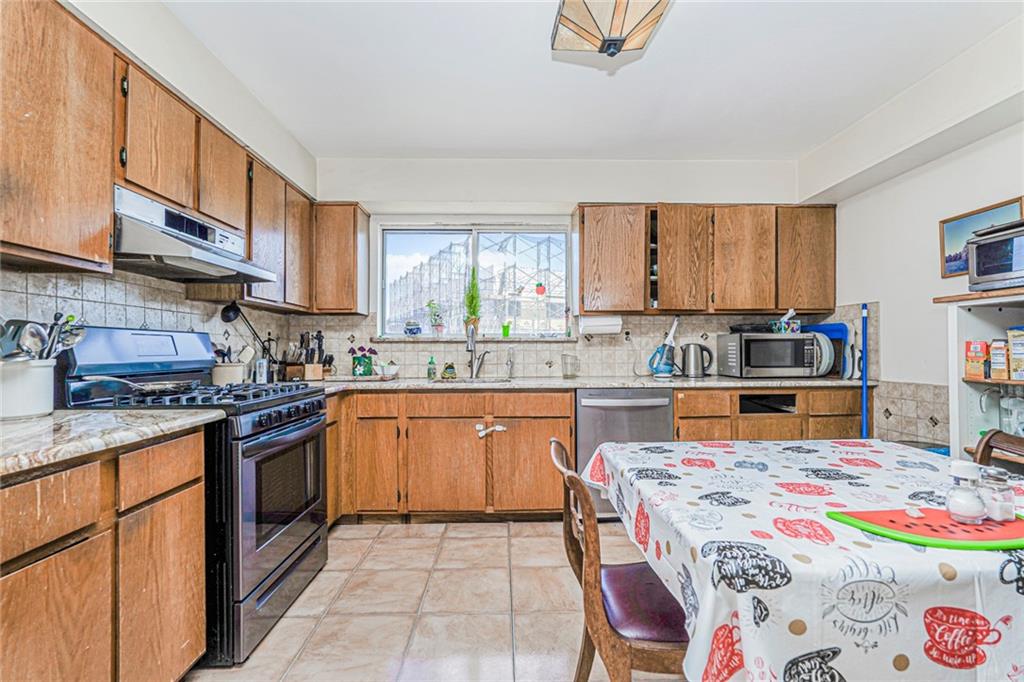 47 Tappen Court, Staten  Island, New York, 10304 image 9