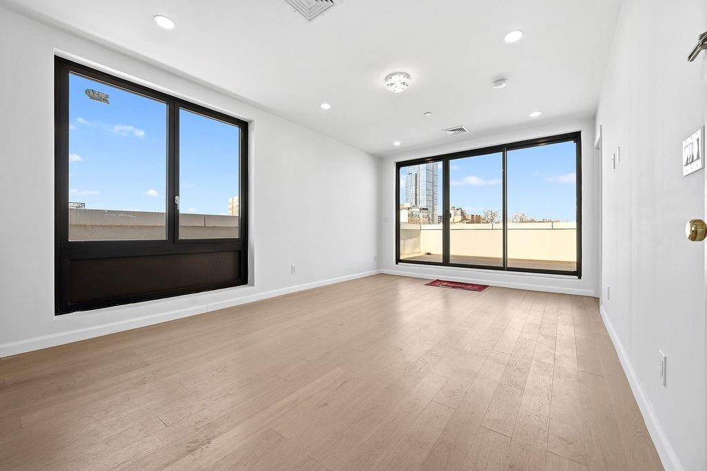 207 Bay 35th Street PHP, Brooklyn, New York, 11214 image 14