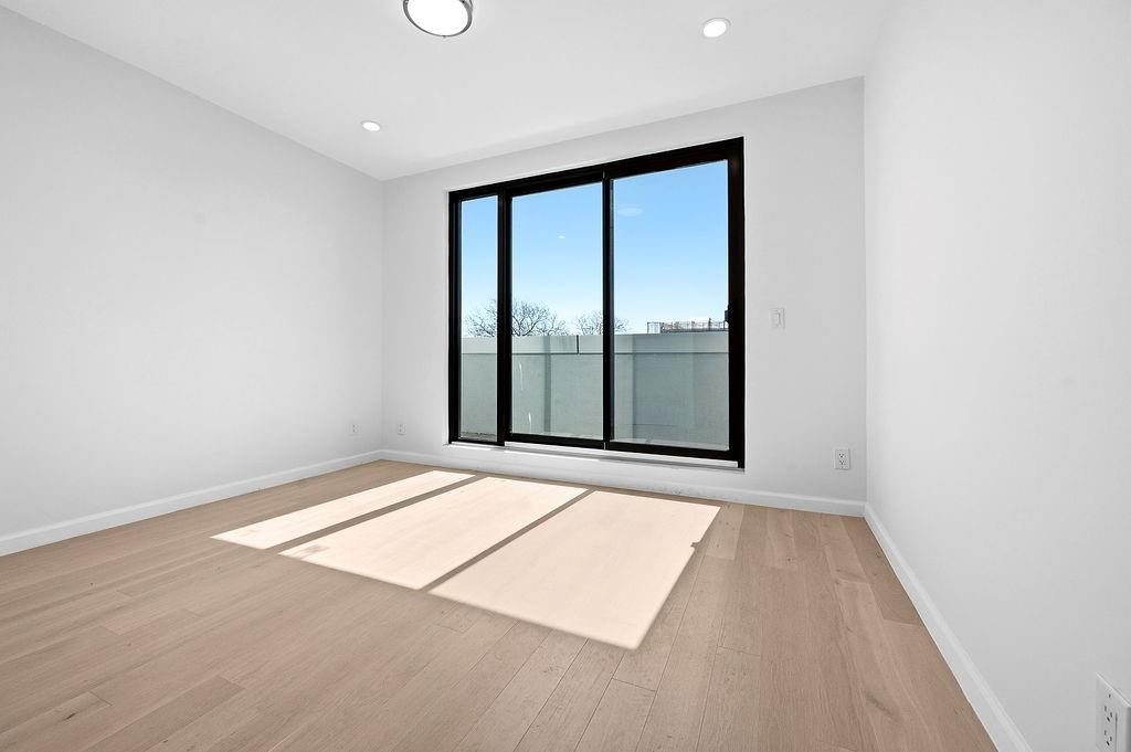 207 Bay 35th Street PHP, Brooklyn, New York, 11214 image 24