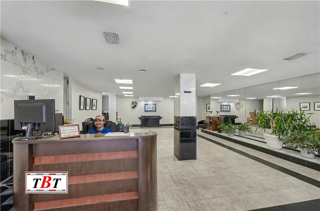 303 Beverly Road 10G Image 4