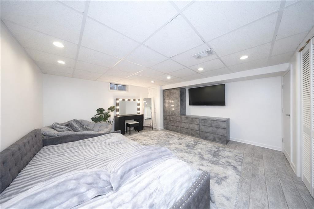 25 Poets Circle, Staten  Island, New York, 10312 image 20