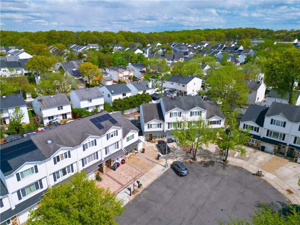 25 Poets Circle, Staten  Island, New York, 10312 image 35