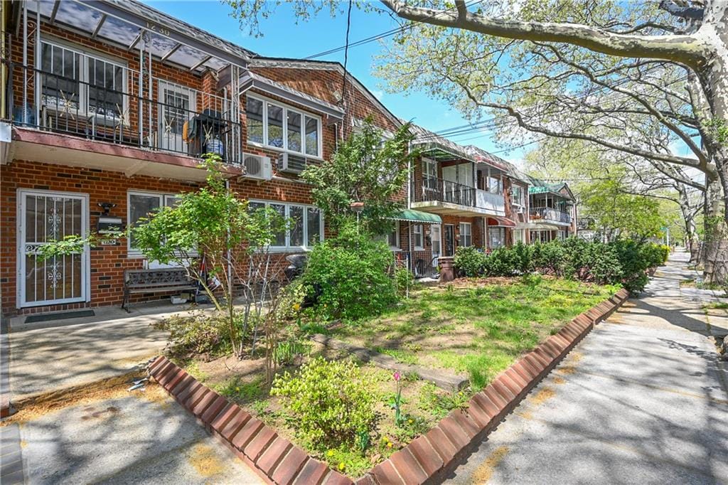 1230 East 56th Street Image 2