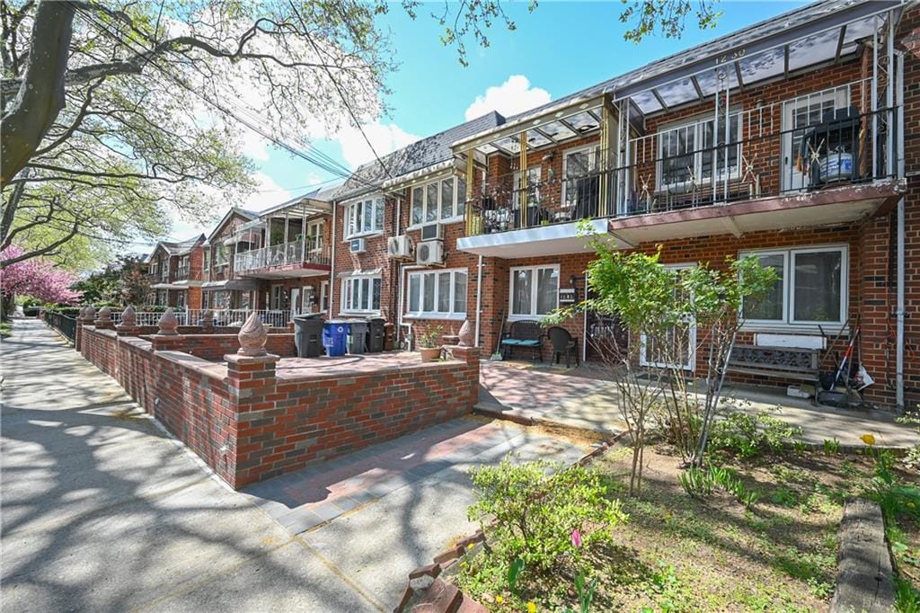 1230 East 56th Street Image 3