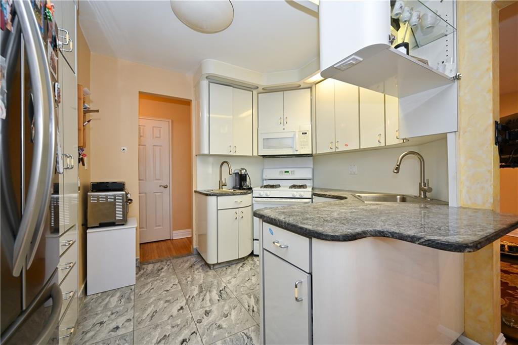 1230 East 56th Street Image 5