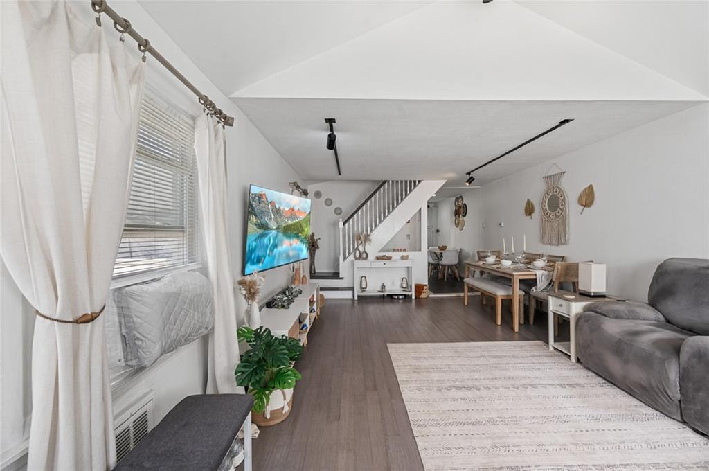 5801 Avenue M Image 5