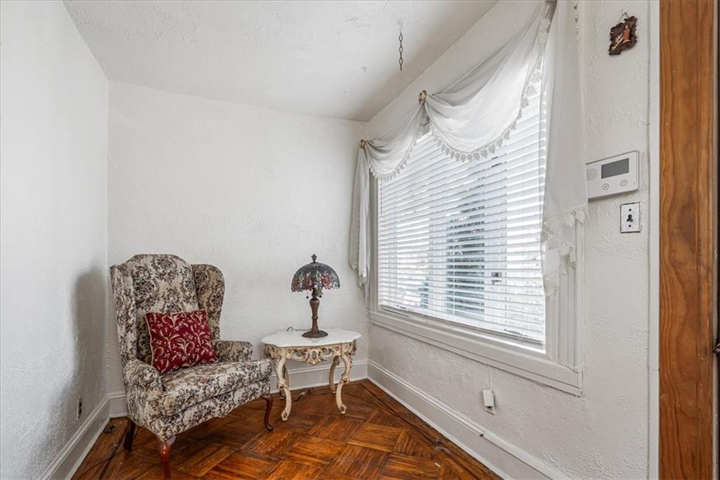 540 East 52nd Street Image 4