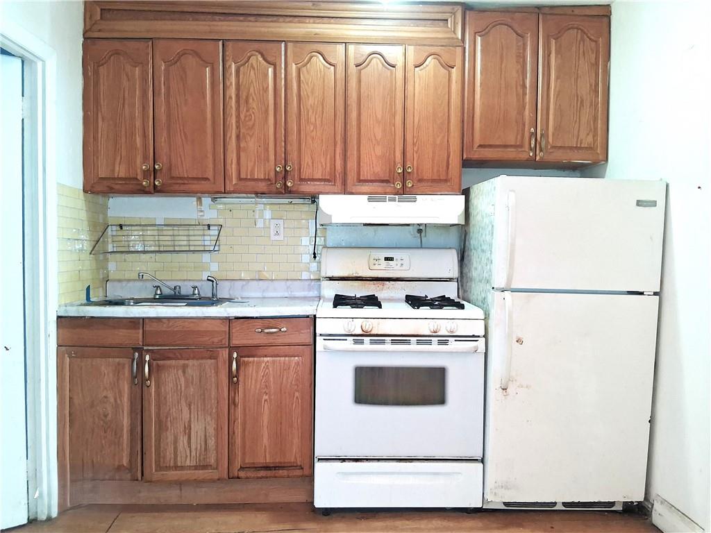 155 West End Avenue, Brooklyn, New York, 11235 image 13