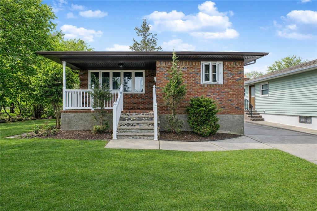 274 Evergreen Avenue, Staten  Island, New York, 10305