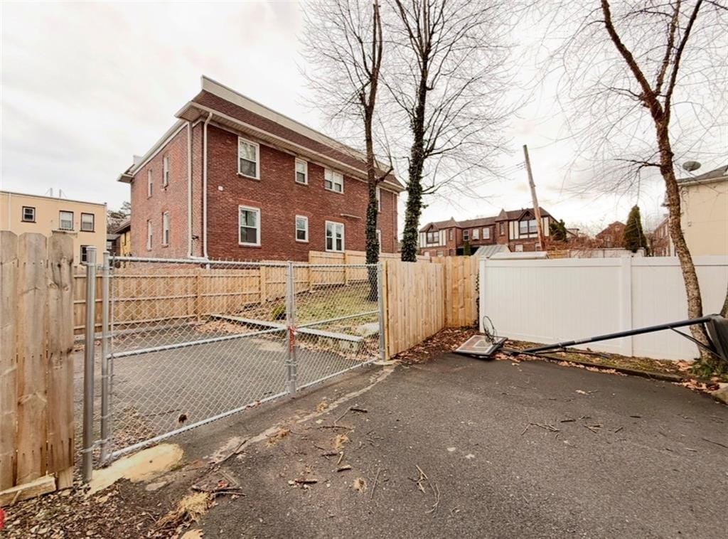 145 Norma Place Image 2