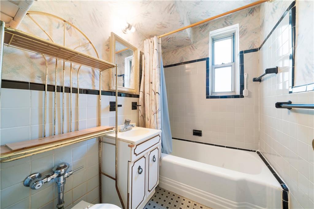 221 McDonald Avenue 4N, Brooklyn, New York, 11218 image 15
