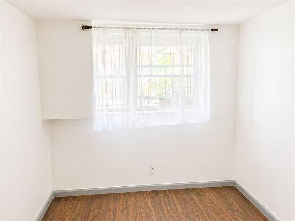 832 Willoughby Avenue Image 5