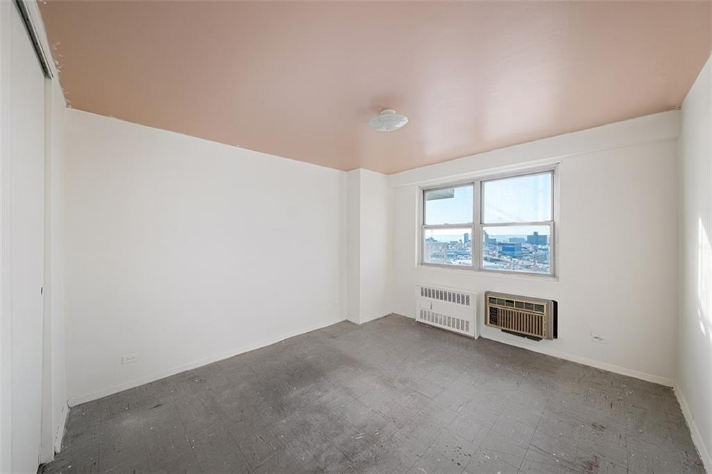 2475 West 16th Street 18G Image 3