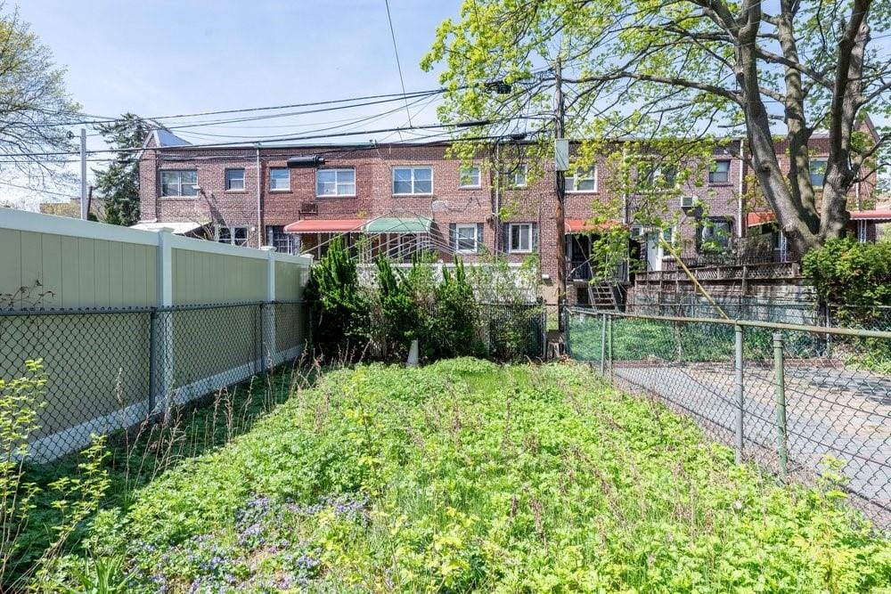 676 East 38th Street, Brooklyn, New York, 11210 image 6