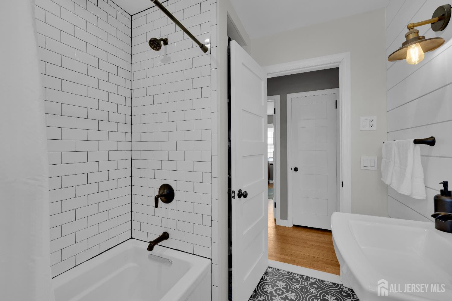 369 Union Avenue, Middlesex, NJ, 08846 image 20