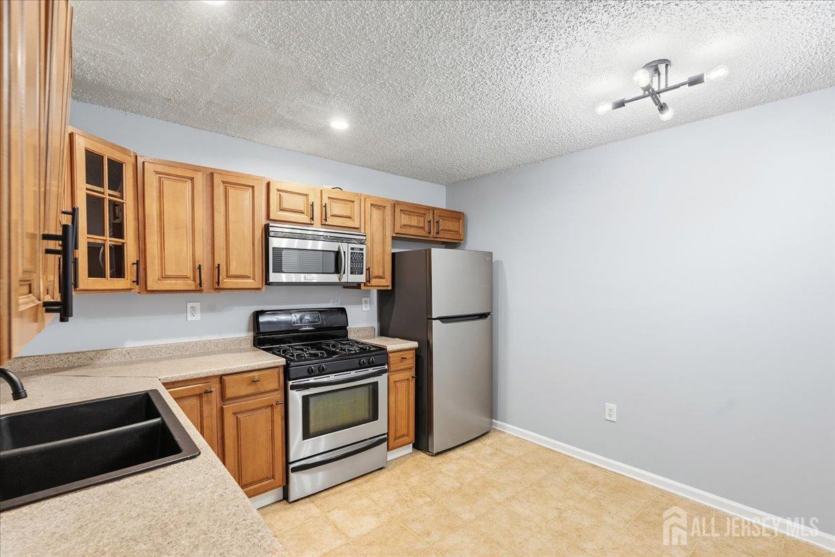 28 Boston Court, Newark, NJ, 07103 image 15