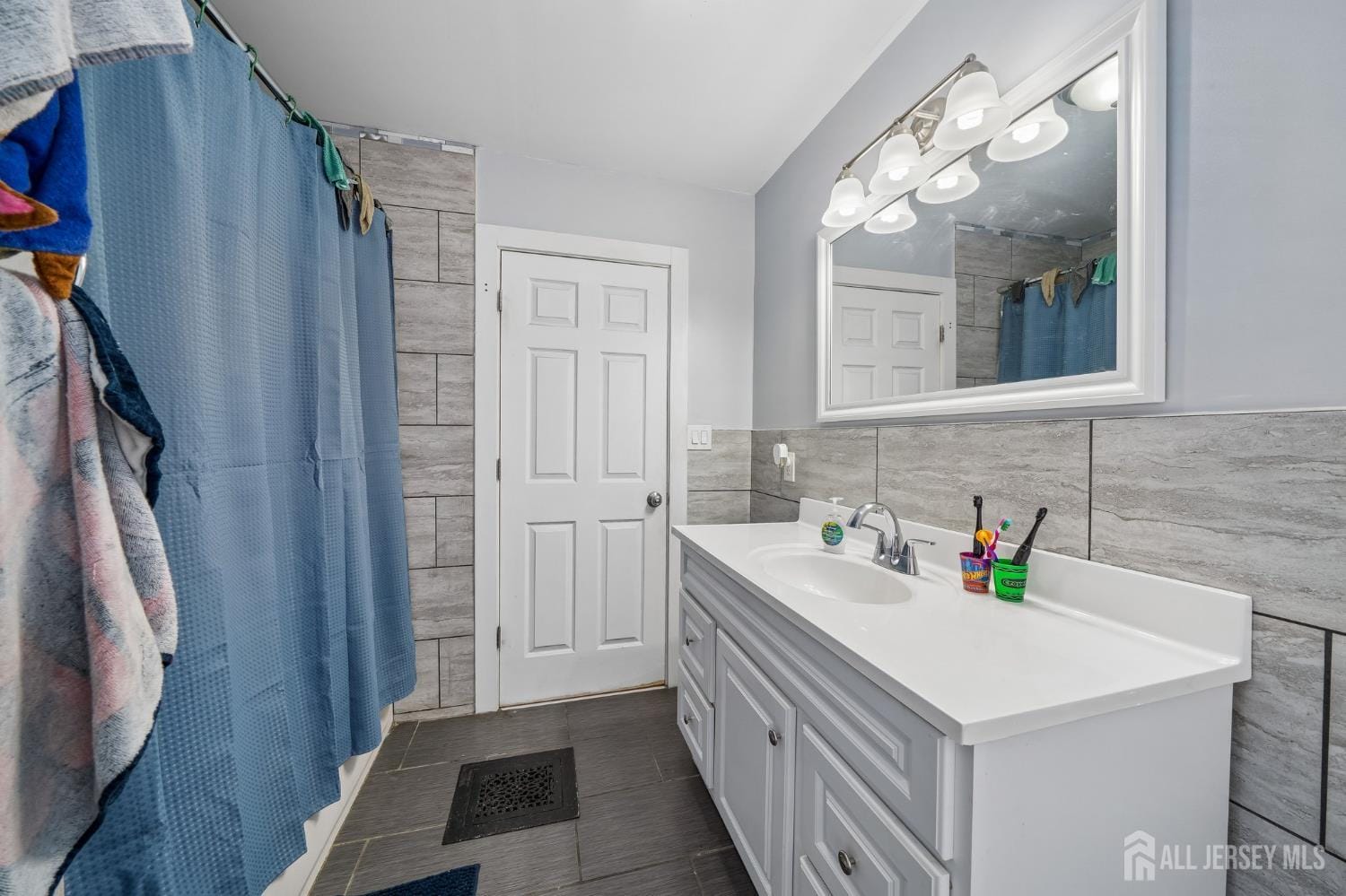 44 state Street, East Orange, NJ, 07017 image 19