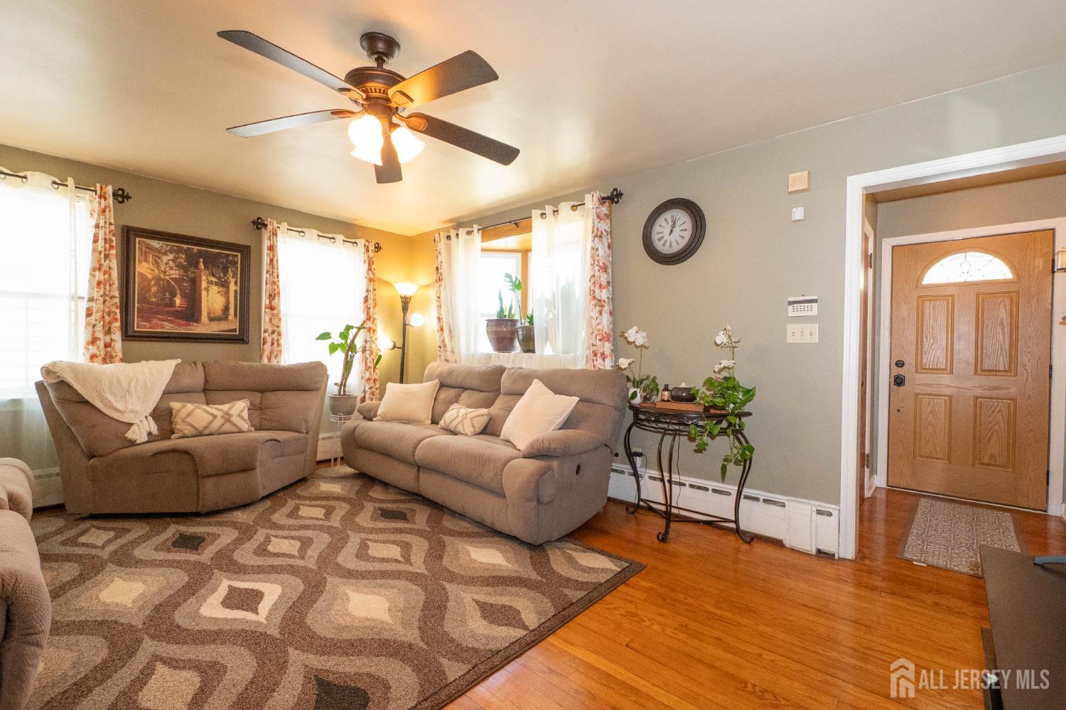 608 Nassau Street Image 3