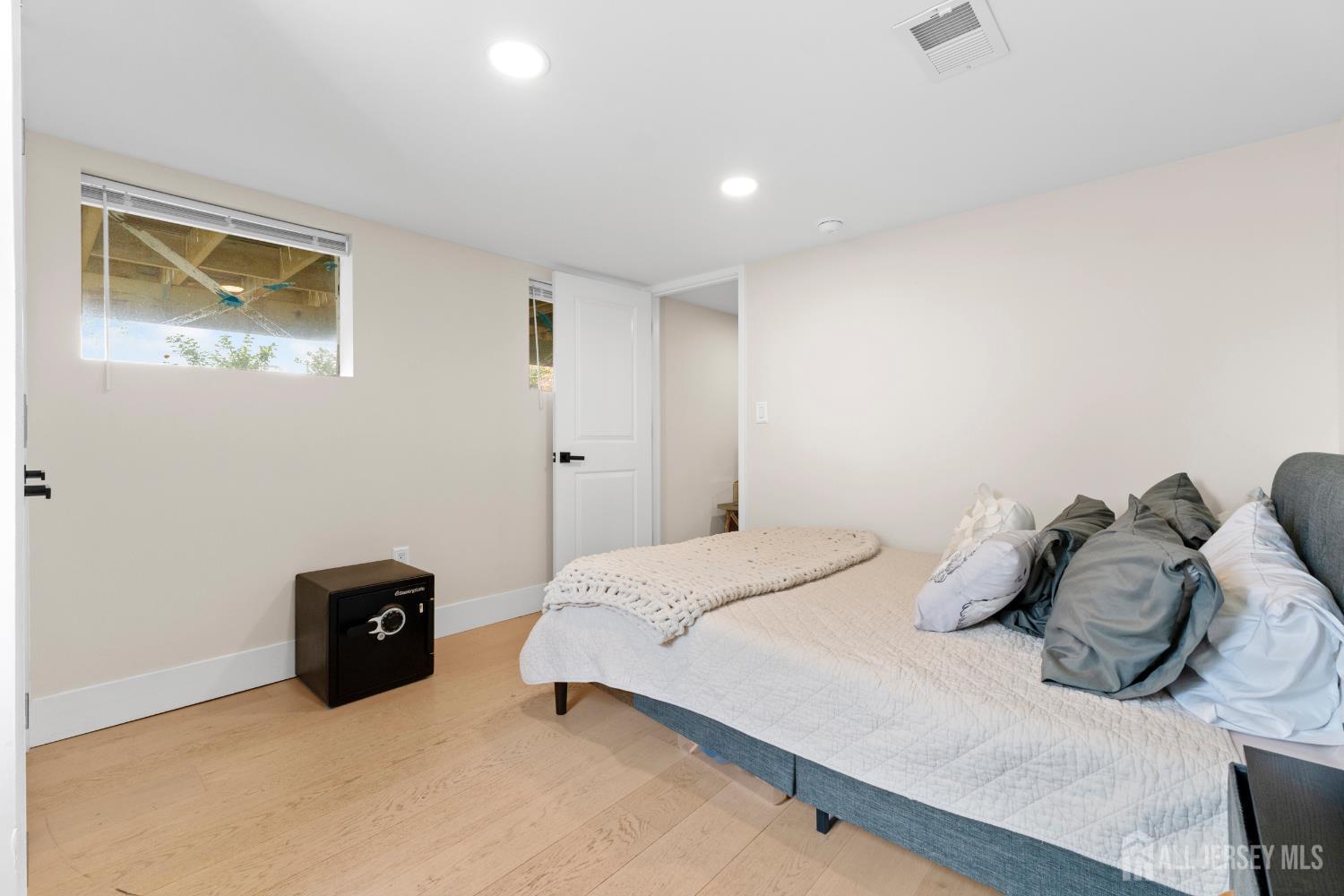 31 Virginia Avenue, Hazlet, NJ, 07730 image 36