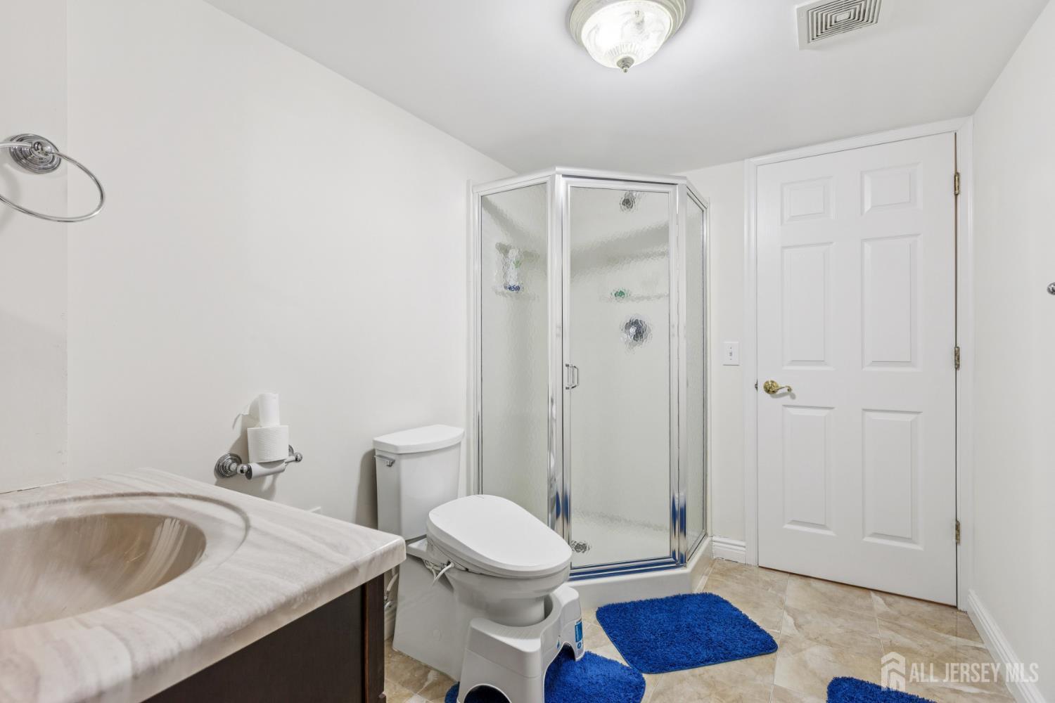 8 Constitution Court, East Brunswick, NJ, 08816 image 51