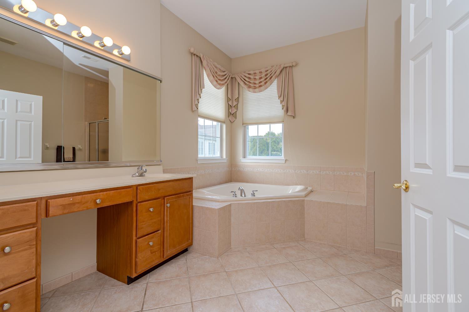 3 Hogan Way, Monroe, NJ, 08831 image 18