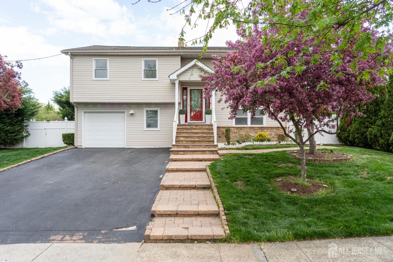 14 Hopatcong Drive, Lawrence, NJ, 08648