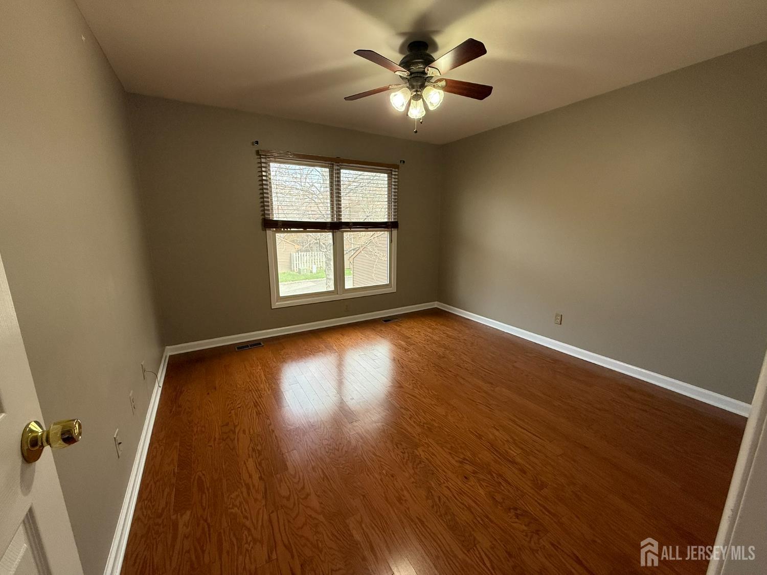 54 Holly Court, Edison, NJ, 08820 image 36