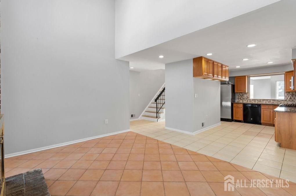 65 Allison Road Image 3