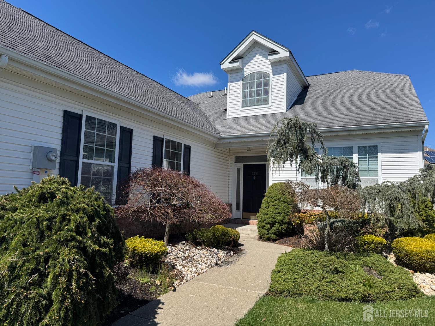 255 Spring Meadow Way Image 2