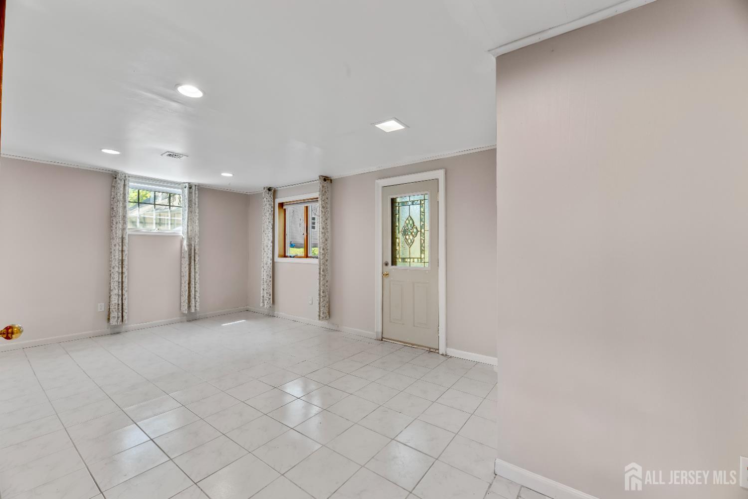 9 Denise Avenue, East Brunswick, NJ, 08850 image 16