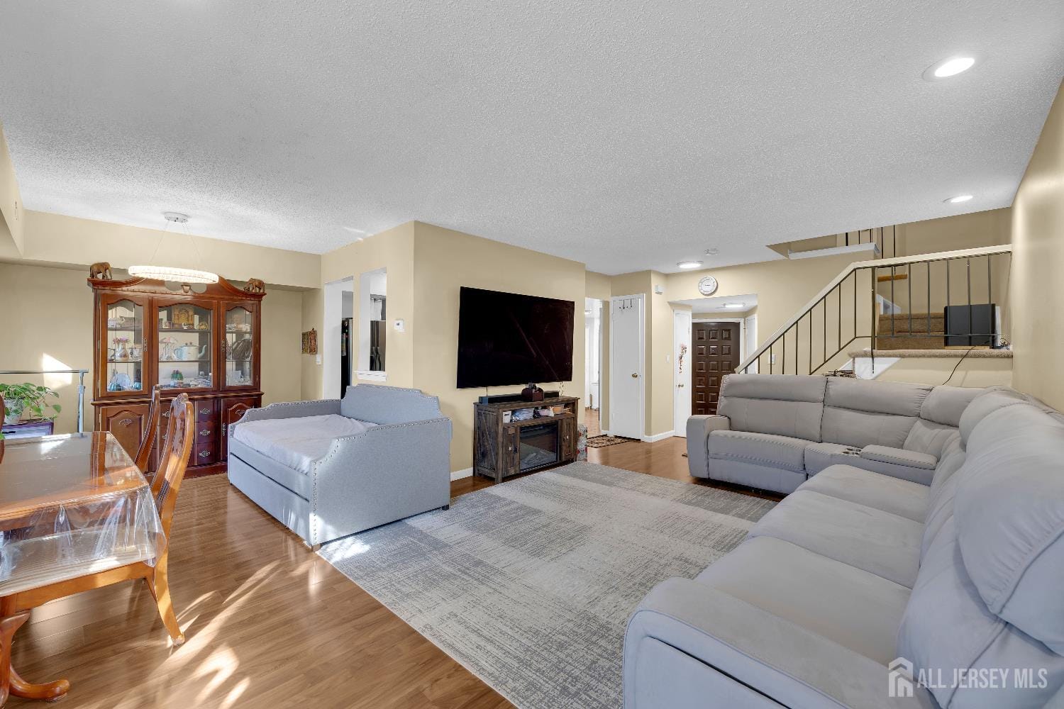 5502 Hana Road Image 5