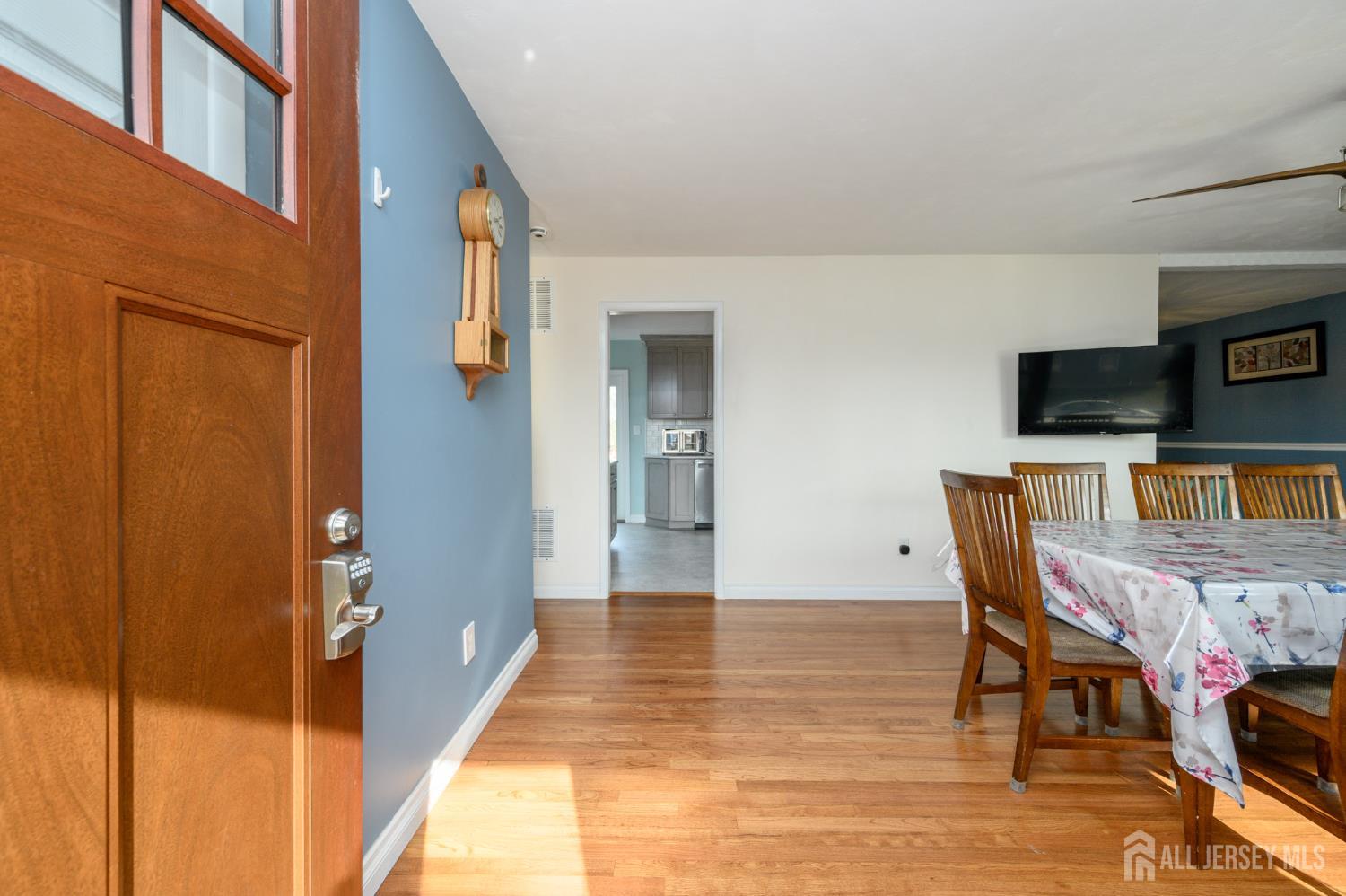 359 Evergreen Drive Image 3