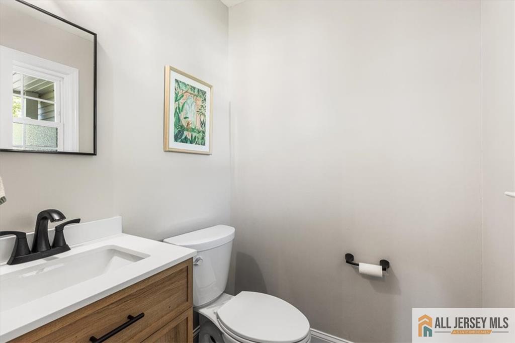 14 London Drive, East Brunswick, NJ, 08816 image 32