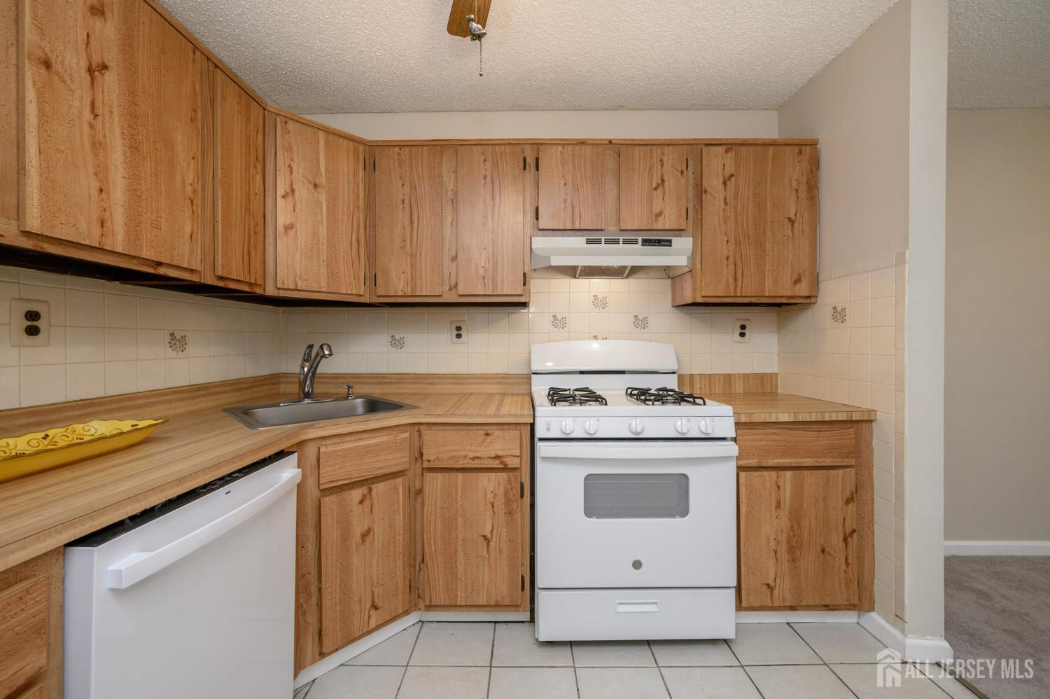 48 Frontier Way, Tinton Falls, NJ, 07753 image 15