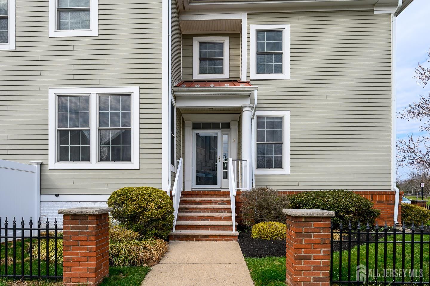 2 Wilson Lane Image 2