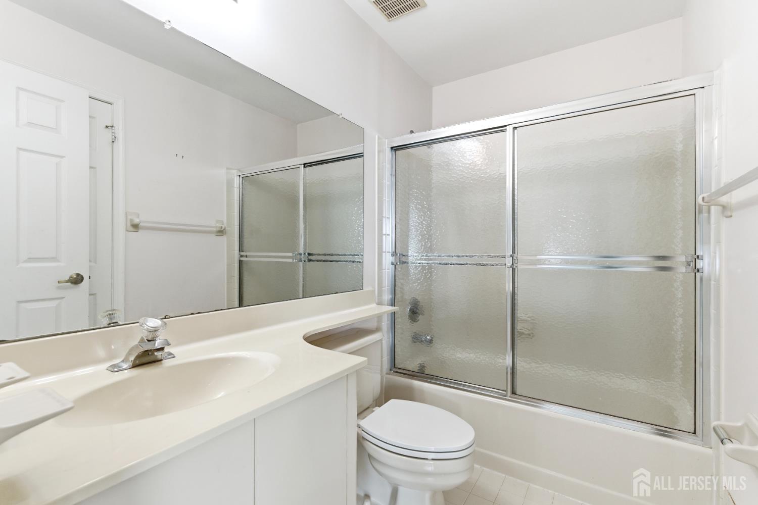 15 Dorchester Drive, East Brunswick, NJ, 08816 image 32