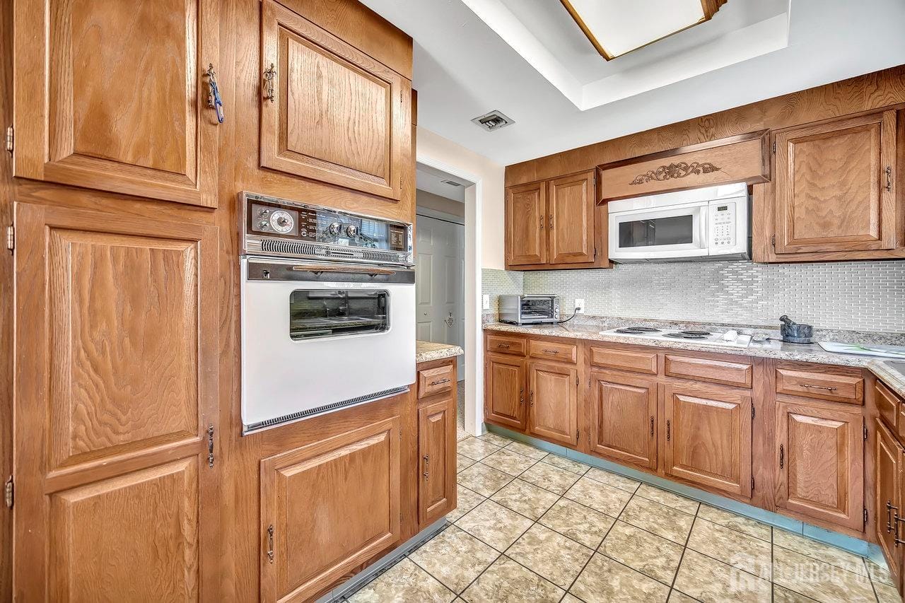 312 Sharon Way 312N, Monroe, NJ, 08831 image 10