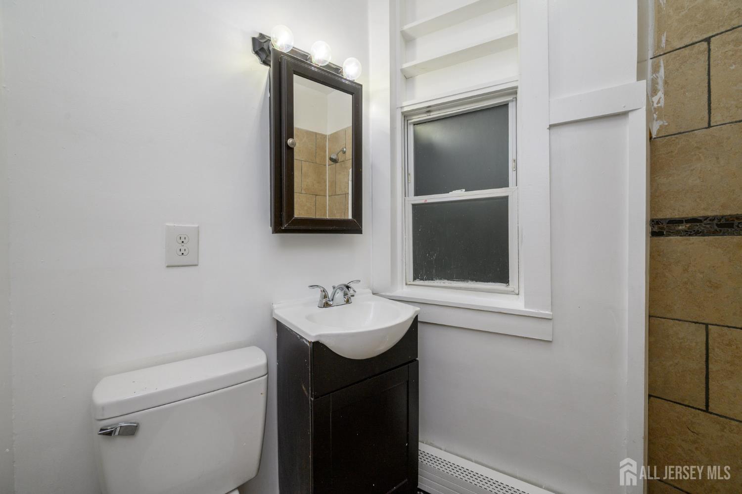 661 Kennedy Boulevard, Bayonne, NJ, 07002 image 10