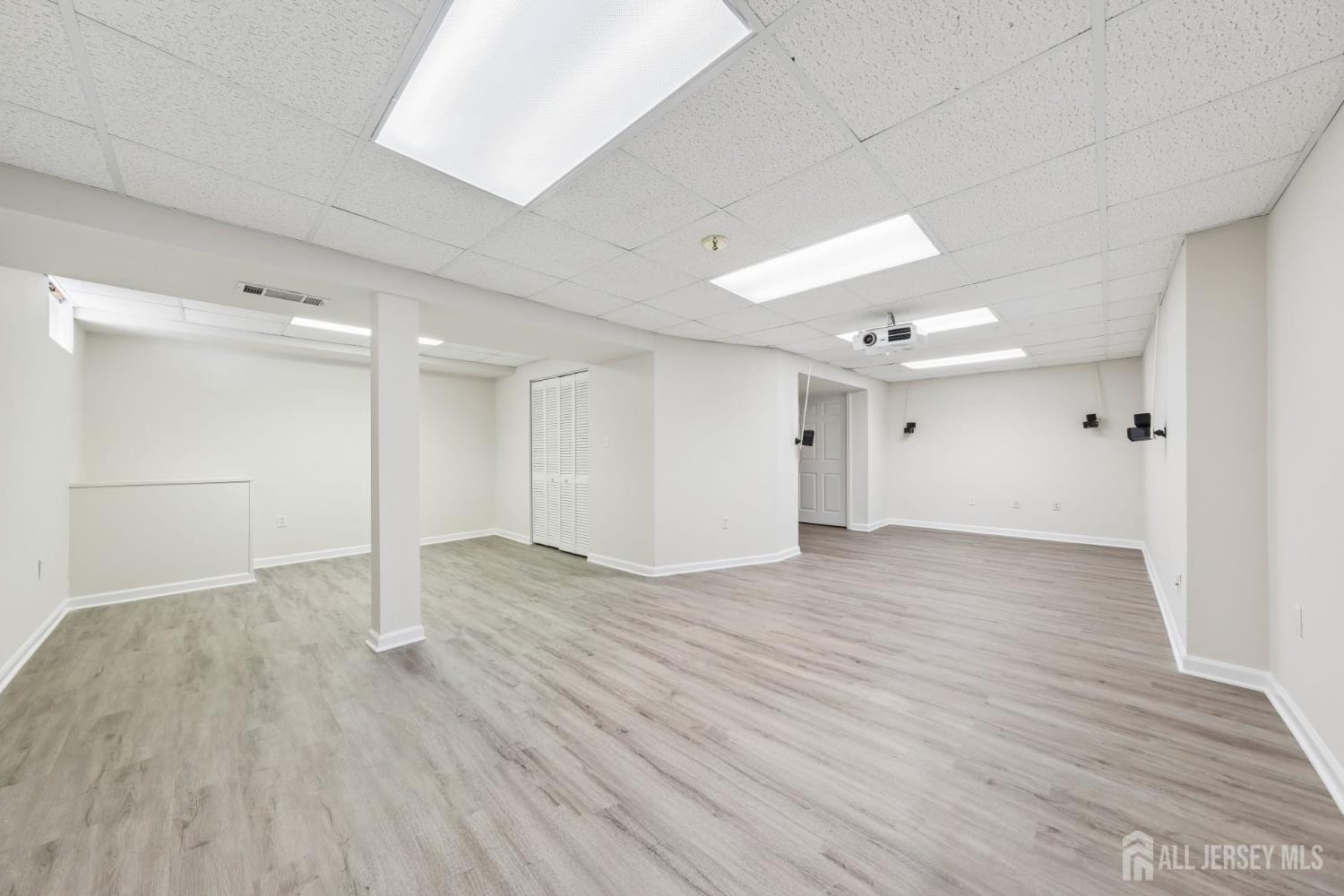 304 Heskers Court, South Brunswick, NJ, 08852 image 14