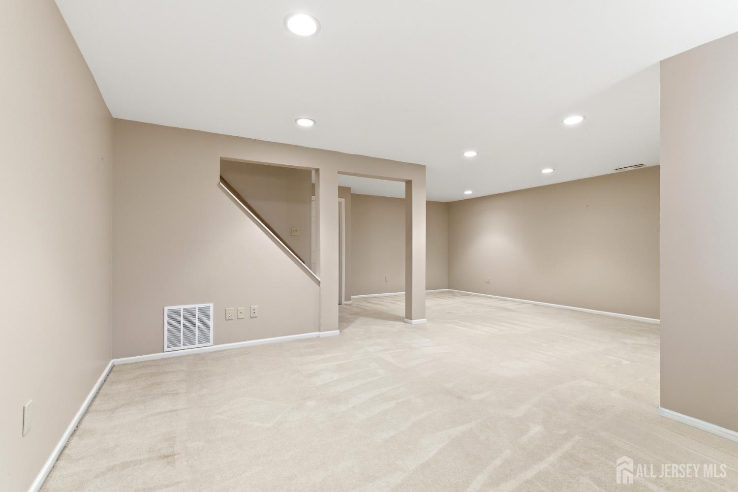 15 Dorchester Drive, East Brunswick, NJ, 08816 image 36