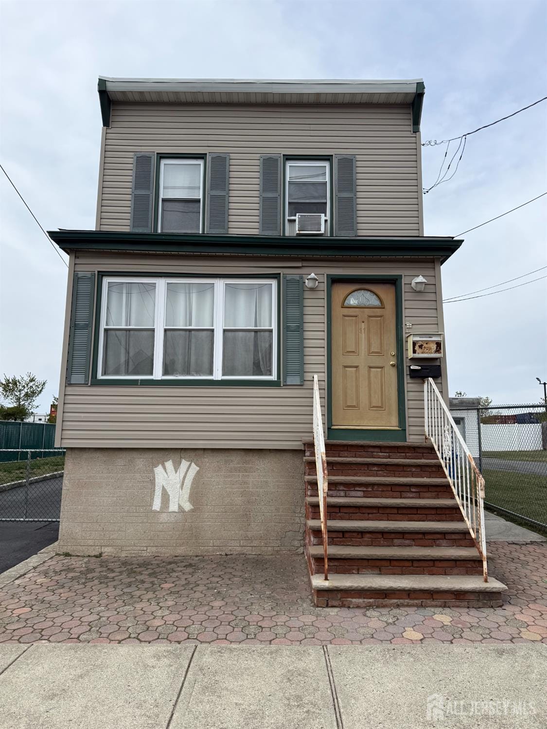 31 Edwin Street, Carteret, NJ, 07008