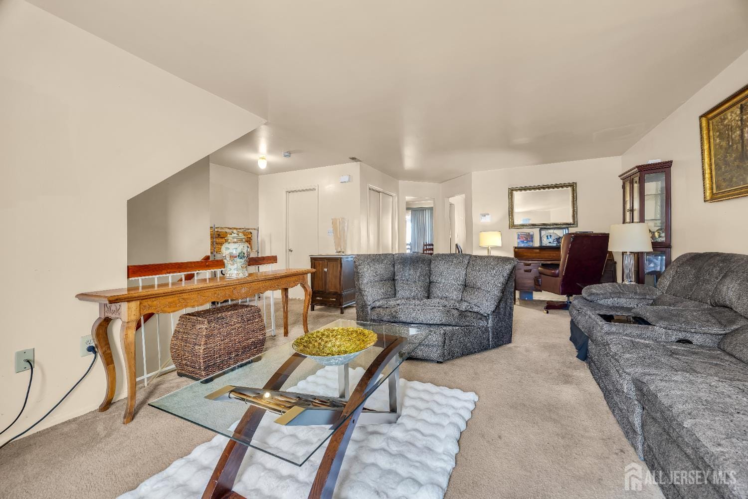 303 Holly Drive Image 5