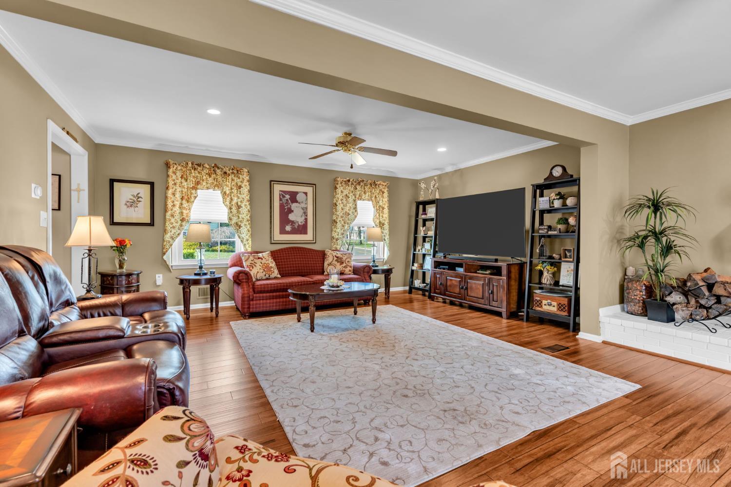 27 HERON Drive, Marlboro, NJ, 07746 image 6