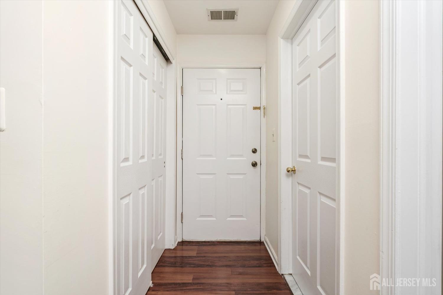 1125 Waterford Drive Image 5